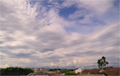 Clouds Sabado Tarde Sam 8936