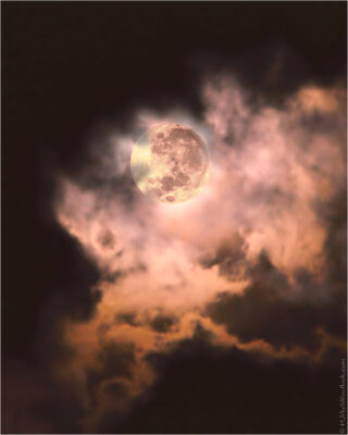 © H.mich@outlook.com