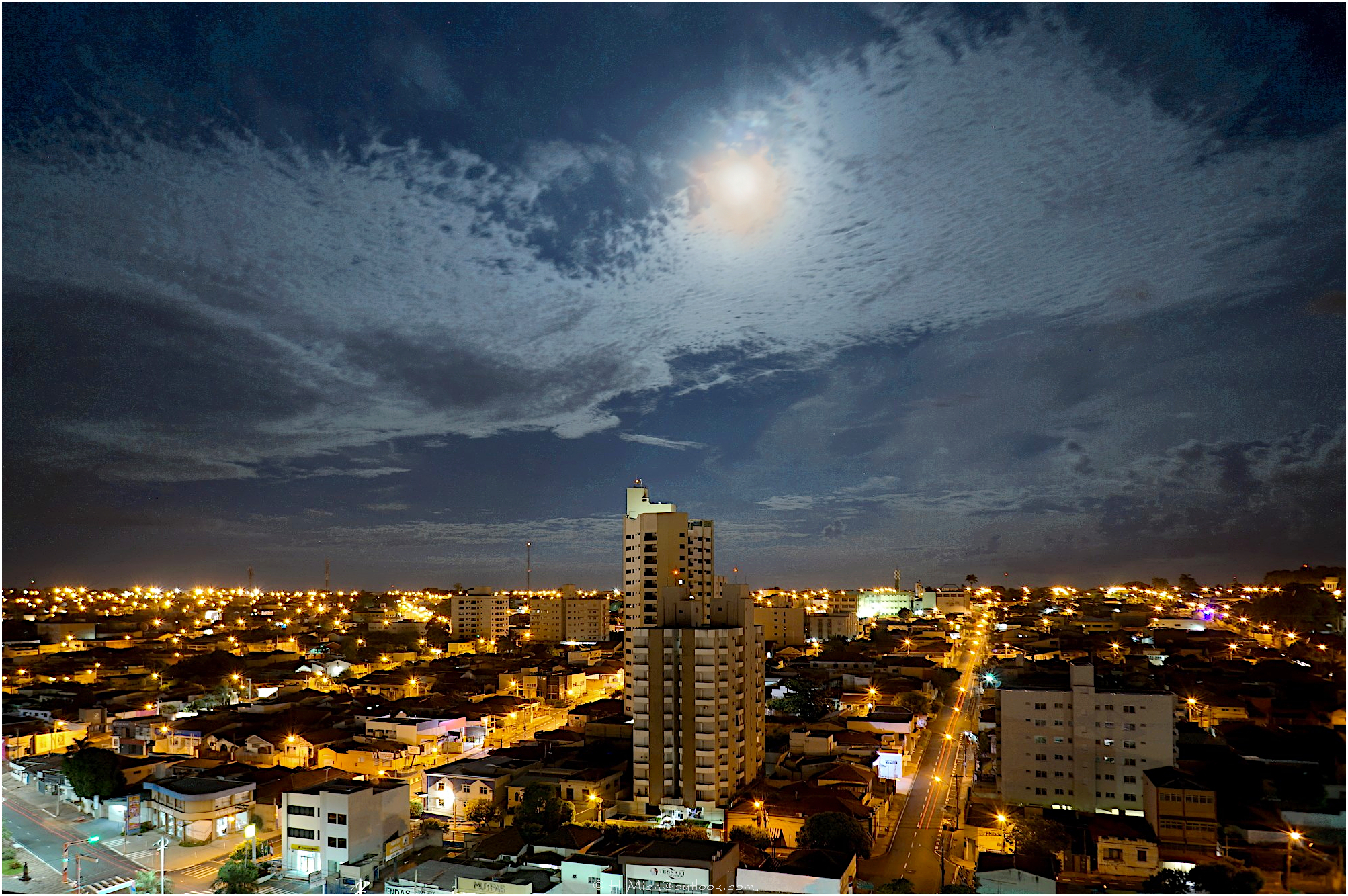 uma noite de luar …