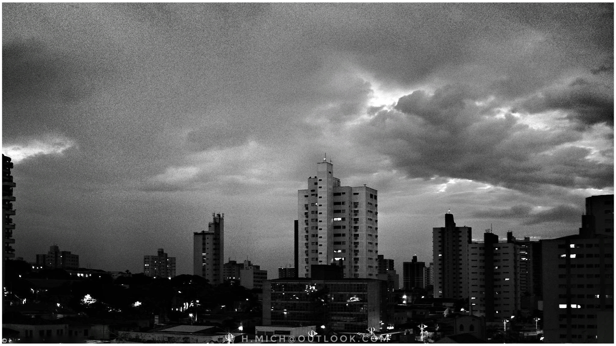 cidade noturna …