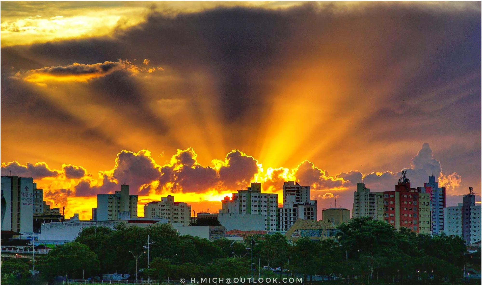 Photo Studio-One Repo (c)h.Mich@outlook.com